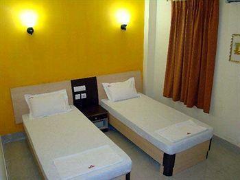 Santana Hotel Puri Esterno foto